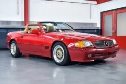 Mercedes 568 Signal Red Basecoat Clearcoat Quart Complete Paint Kit