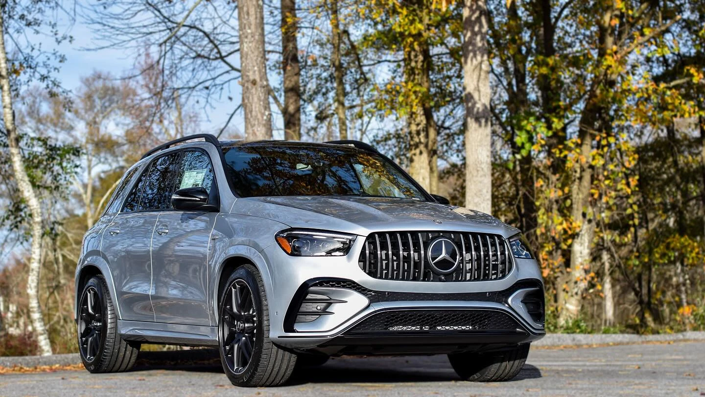 Mercedes 922 Cirrus Silver Metallic Basecoat + Reducer Quart (Basecoat Only) Kit 3 Mercedes 922 Cirrus Silver Metallic Basecoat + Reducer Quart (Basecoat Only) Kit