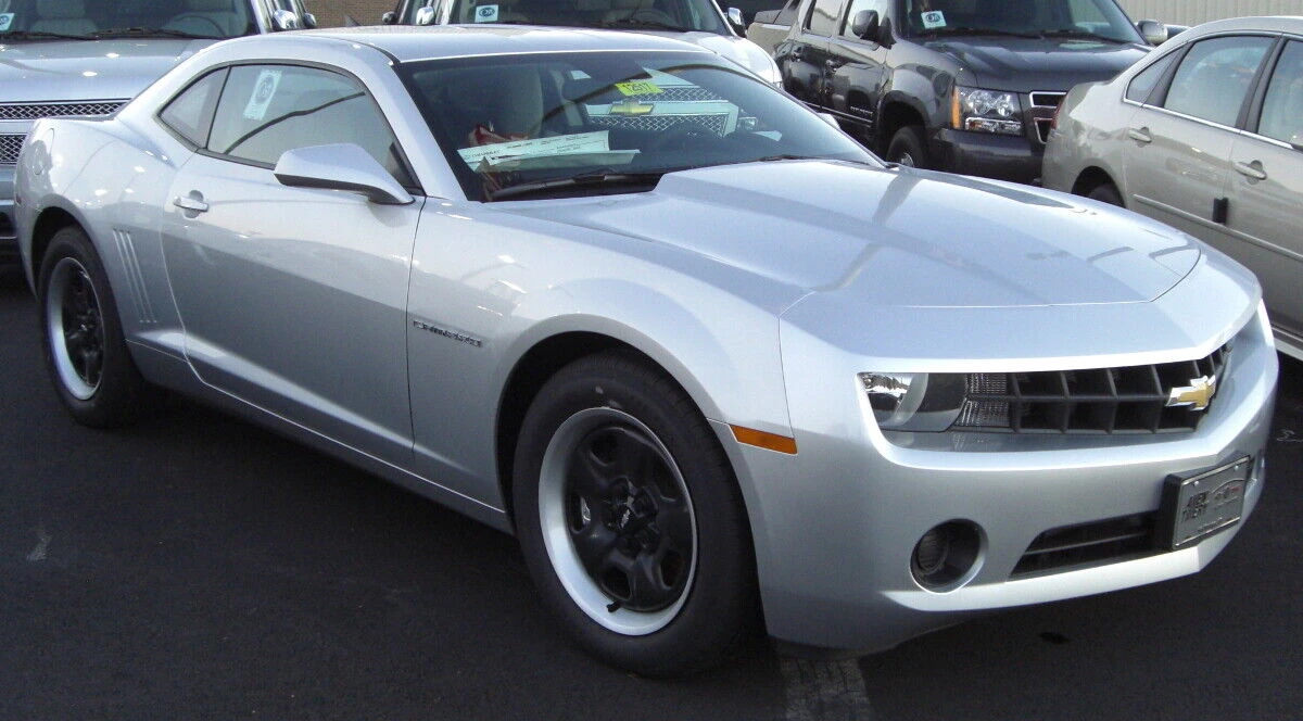 GM WA636R Switchblade Silver Basecoat Clearcoat Complete Gallon Kit 3 GM WA636R Switchblade Silver Basecoat Clearcoat Complete Gallon Kit