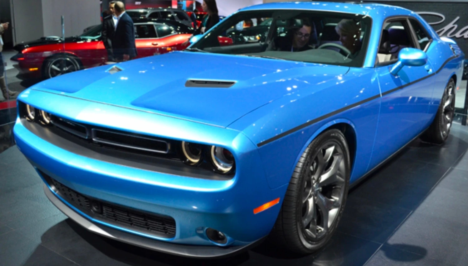 Dodge PQD Surf Blue Basecoat + Reducer Quart (Basecoat Only)Kit 3 Dodge PQD Surf Blue Basecoat + Reducer Quart (Basecoat Only)Kit