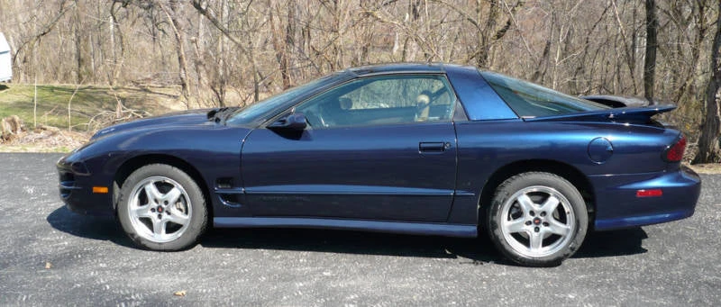 GM WA352E Navy Blue Basecoat Clearcoat Quart Complete Paint Kit 3 GM WA352E Navy Blue Basecoat Clearcoat Quart Complete Paint Kit