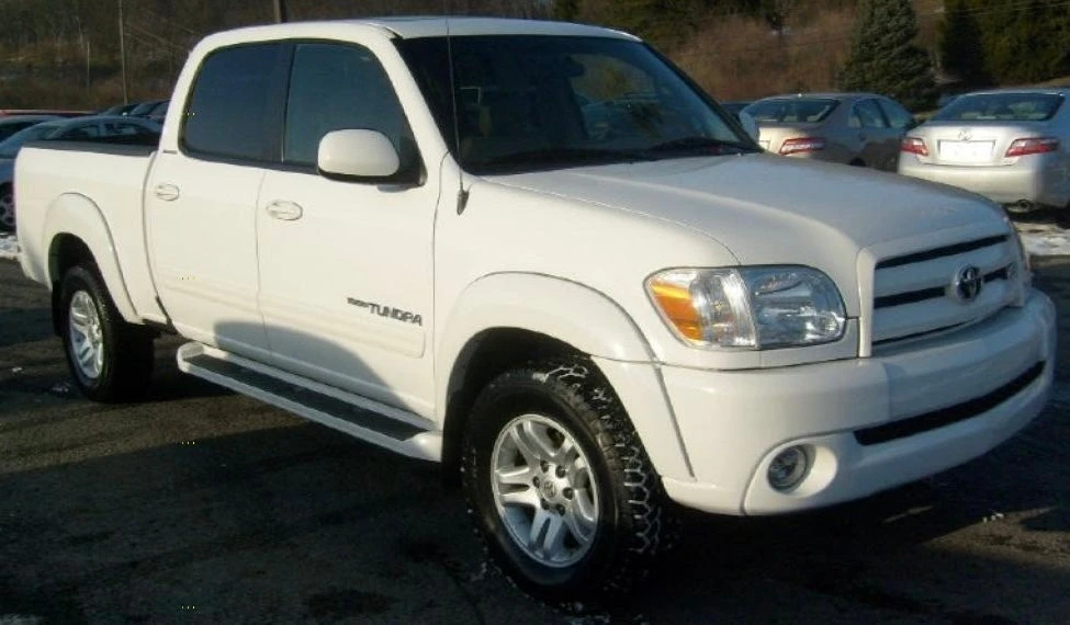 Natural White Toyota 056 Basecoat + Reducer Quart (Basecoat Only) Kit 3 Natural White Toyota 056 Basecoat + Reducer Quart (Basecoat Only) Kit