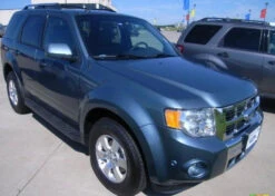 Ford UN Steel Blue Basecoat + Reducer Quart (Basecoat Only) Kit