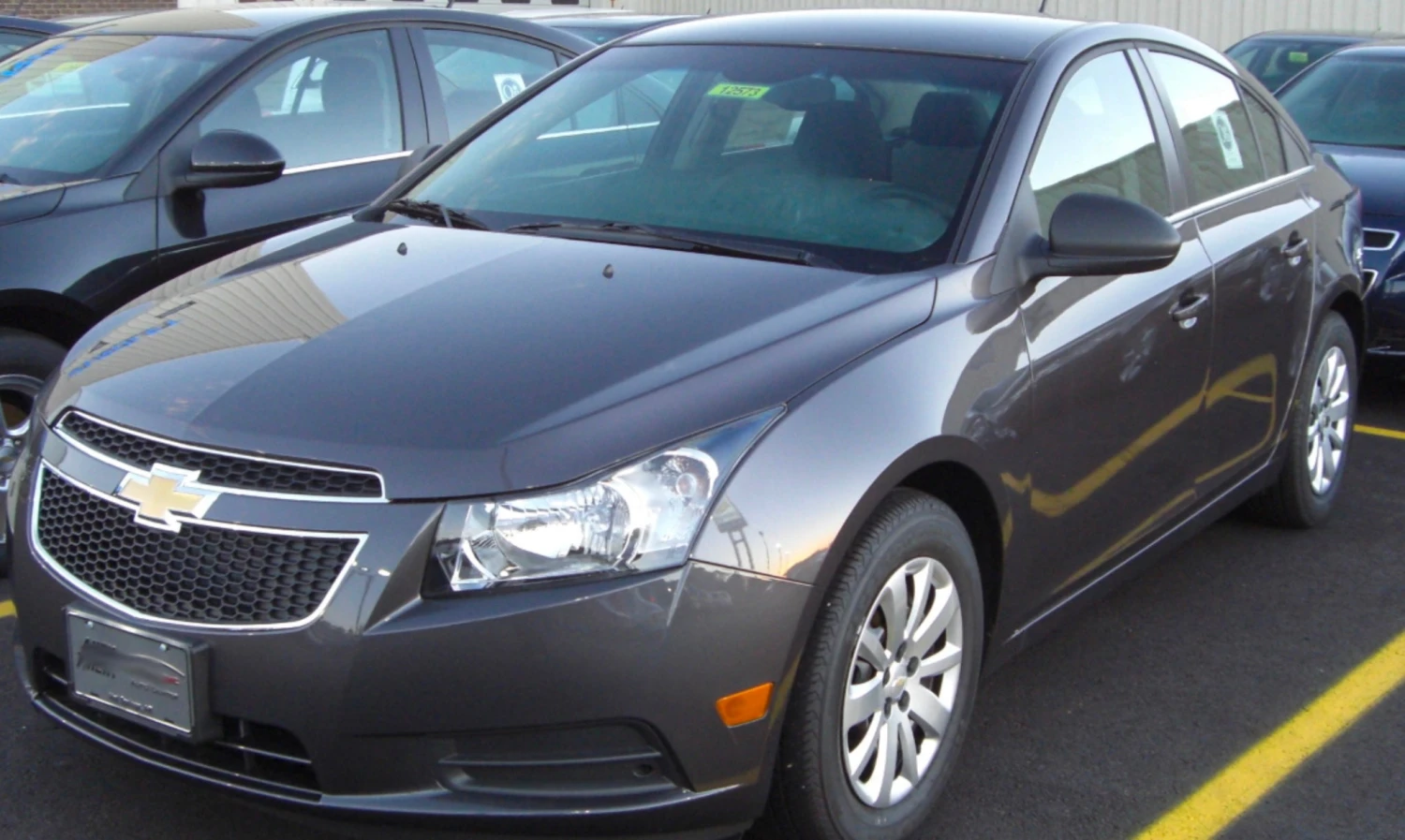 GM WA707S Dark Labyrinth Gray Basecoat + Reducer Quart (Basecoat Only) Kit 3 GM WA707S Dark Labyrinth Gray Basecoat + Reducer Quart (Basecoat Only) Kit