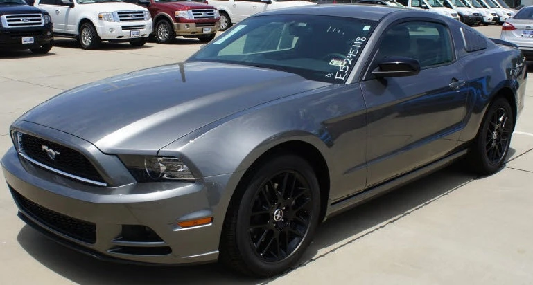 Ford UJ Sterling Gray Basecoat With Reducer Gallon (Basecoat Only) 3 Ford UJ Sterling Gray Basecoat With Reducer Gallon (Basecoat Only)