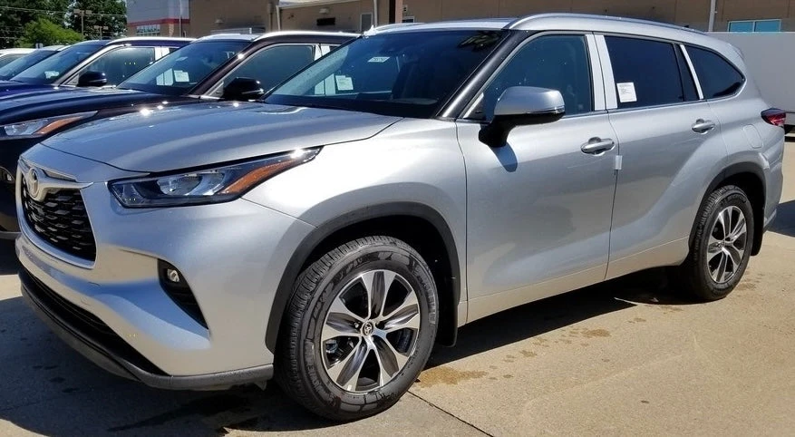 Toyota 1J9 Celestial Silver Basecoat Clearcoat Complete Gallon Kit 3 Toyota 1J9 Celestial Silver Basecoat Clearcoat Complete Gallon Kit