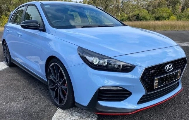 Hyundai SFB Performance Blue Basecoat + Reducer Quart (Basecoat Only) Kit 3 Hyundai SFB Performance Blue Basecoat + Reducer Quart (Basecoat Only) Kit